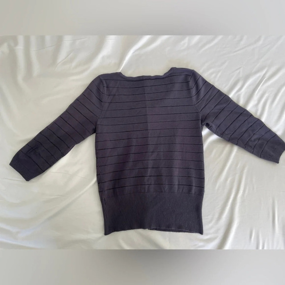 Maurices 3/4 Sleeve Gray Cardigan Sweater with Subtle Metallic Stripe Size Small - Picture 3 of 7